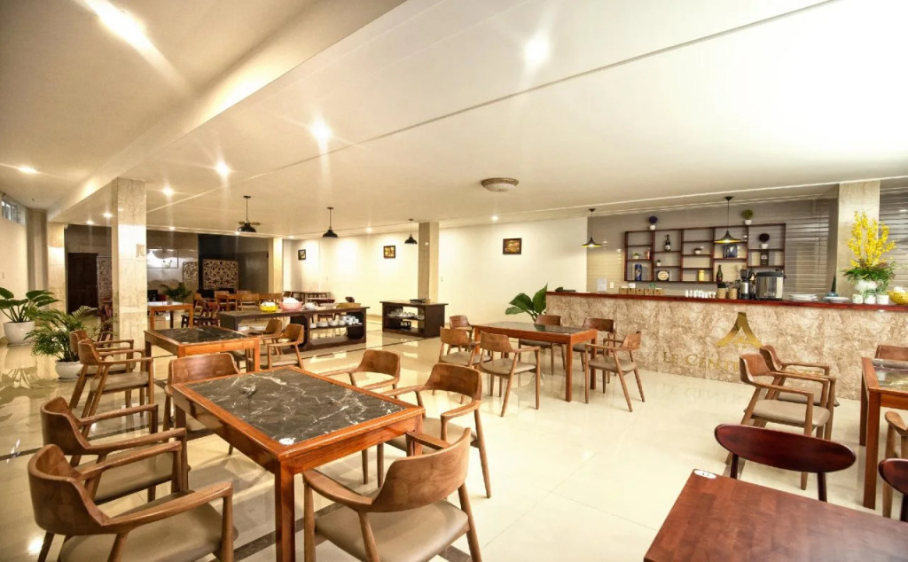 Le Centre Pleiku Hotel