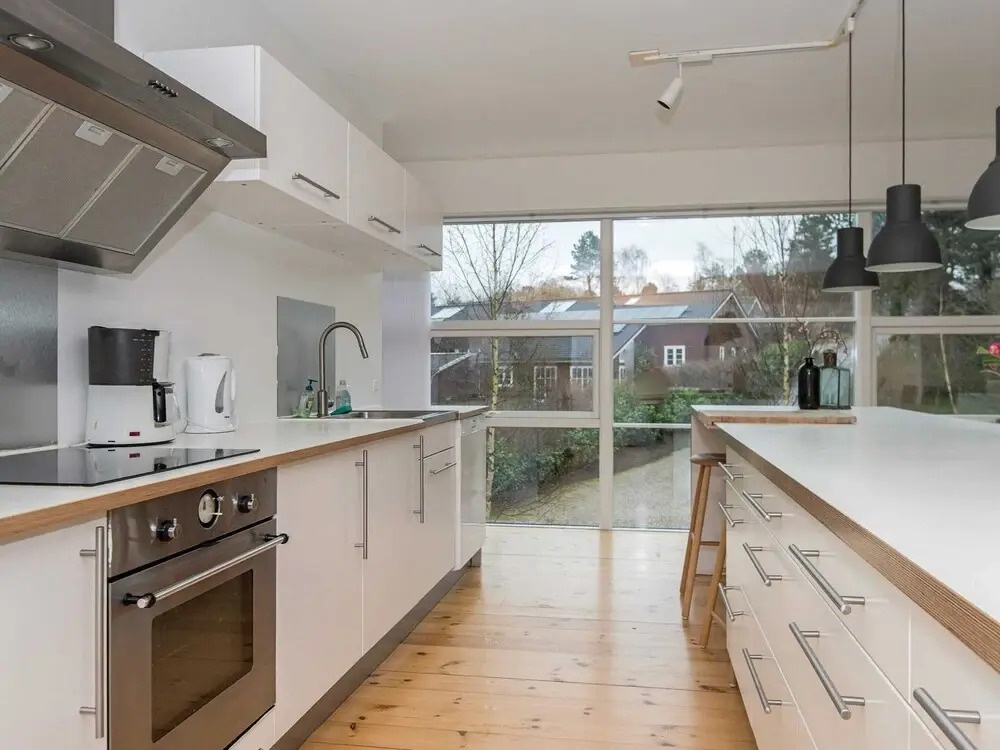 Gorgeous Holiday Home in Ebeltoft with Hot Tub