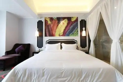 Eiffel Hotel