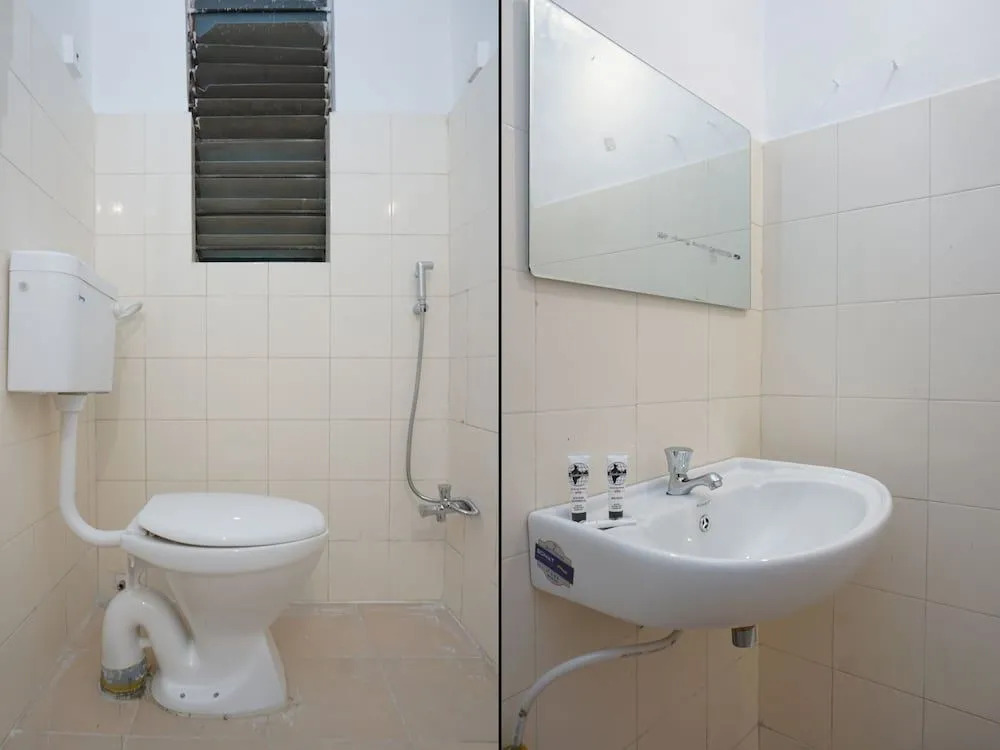 OYO 22312 Hotel Nandanvan