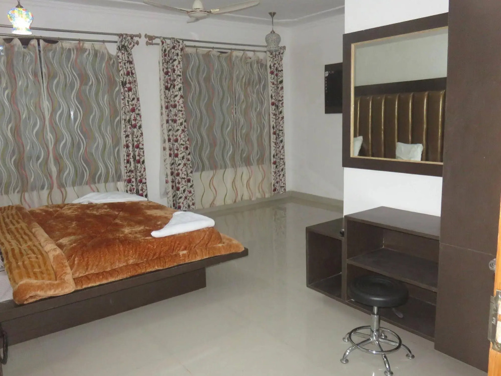 TIH Hotel Ash Vale