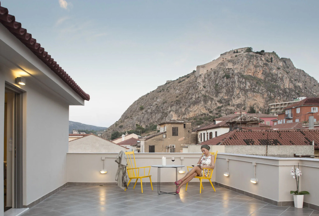 Athena hotel