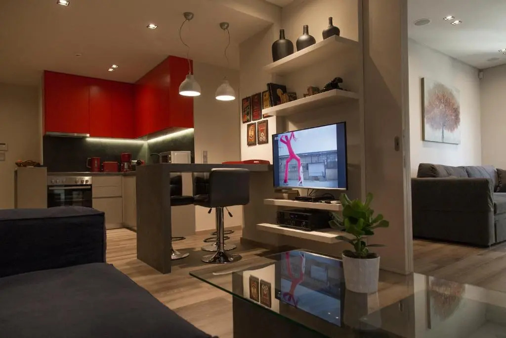 Luxury 2 bdrm apartment 10 minutes walk from the Acropolis