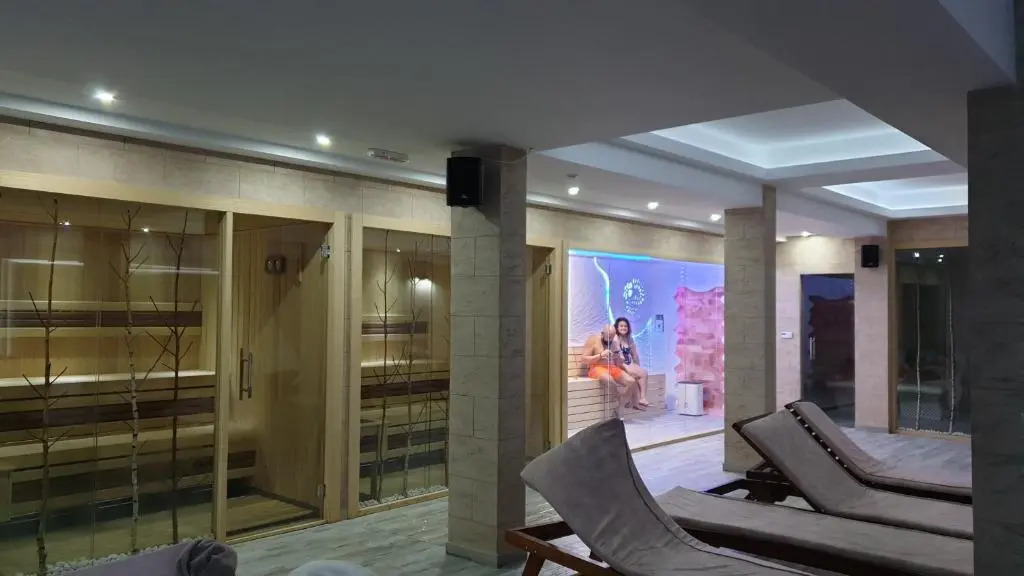 Milmari resort Sara P61