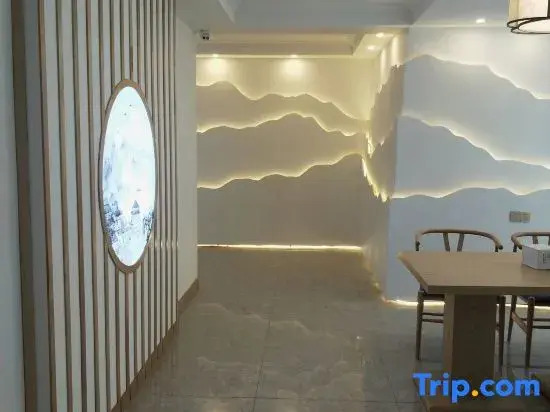 Yongcheng Impression City Hotel