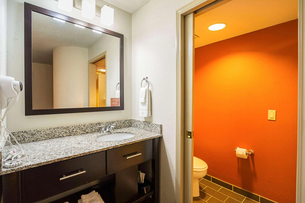 Sleep Inn & Suites