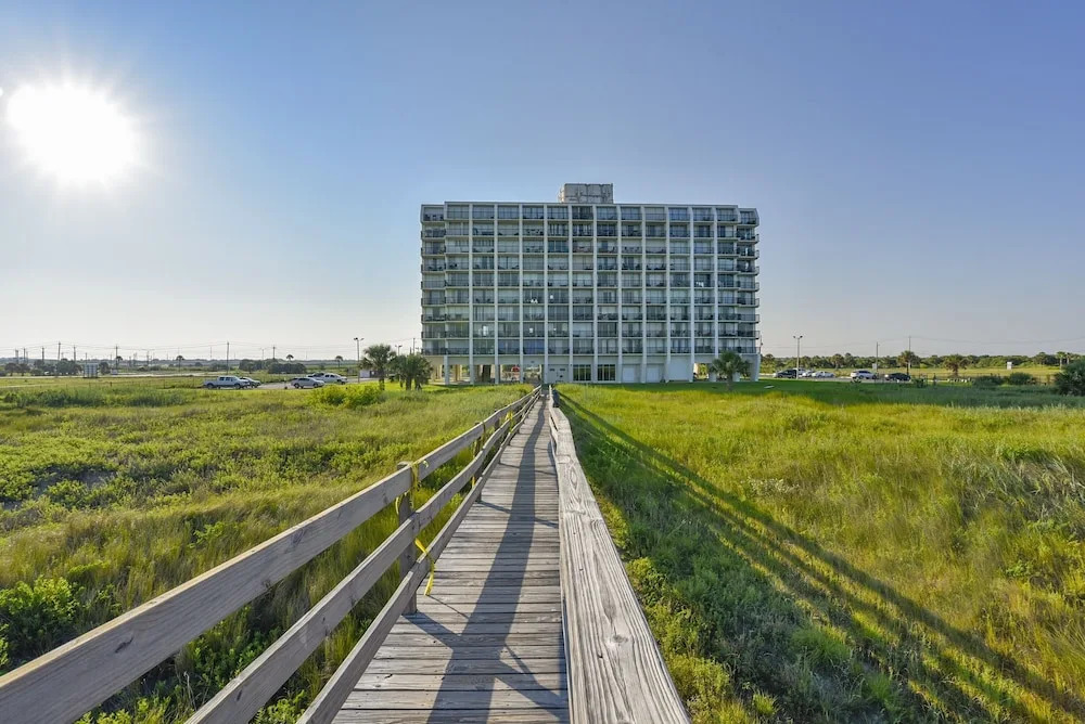 Islander East 103 2 Bedrooms 1 Bathroom Condo
