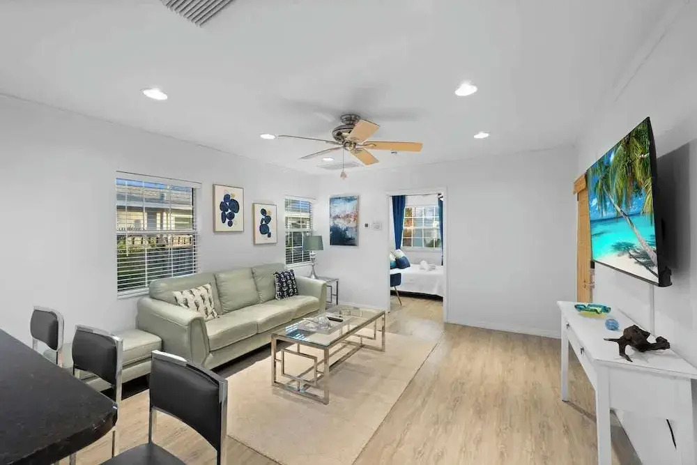 Palm Cove Hideaway 2bd Close to the Beach
