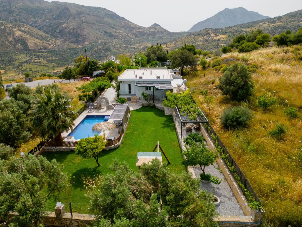 Dafni Villa a place to visit by Rentado