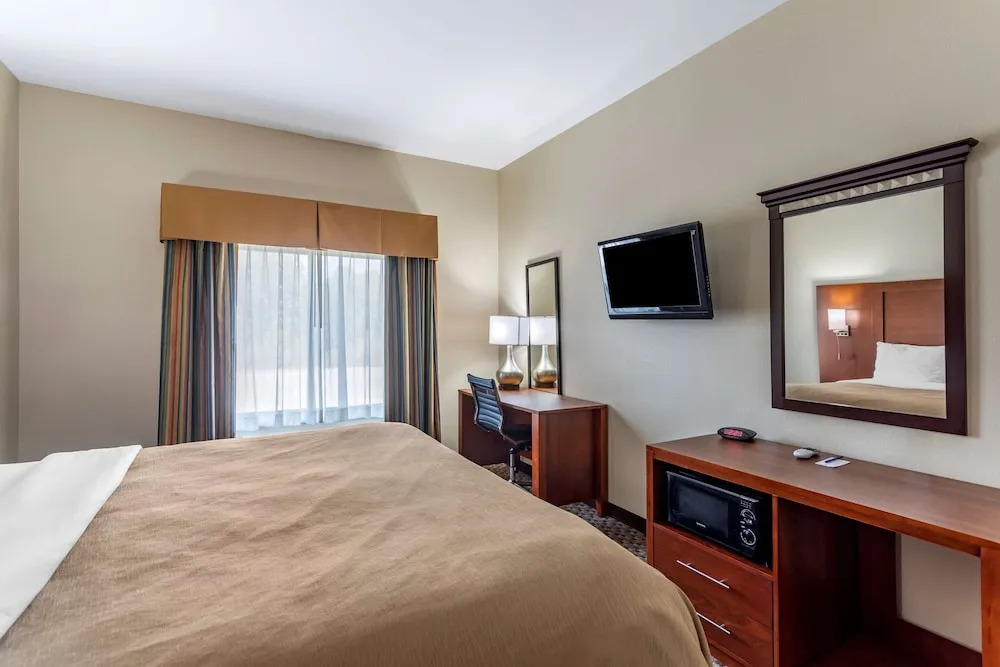 Days Inn & Suites Carbondale