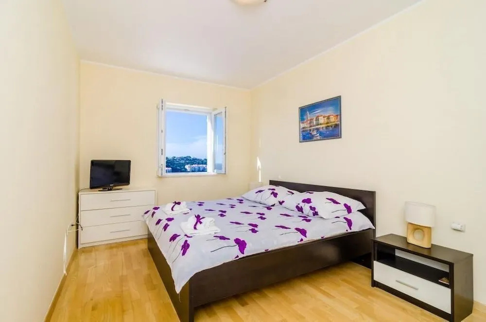 Niko's Sea View Apartment