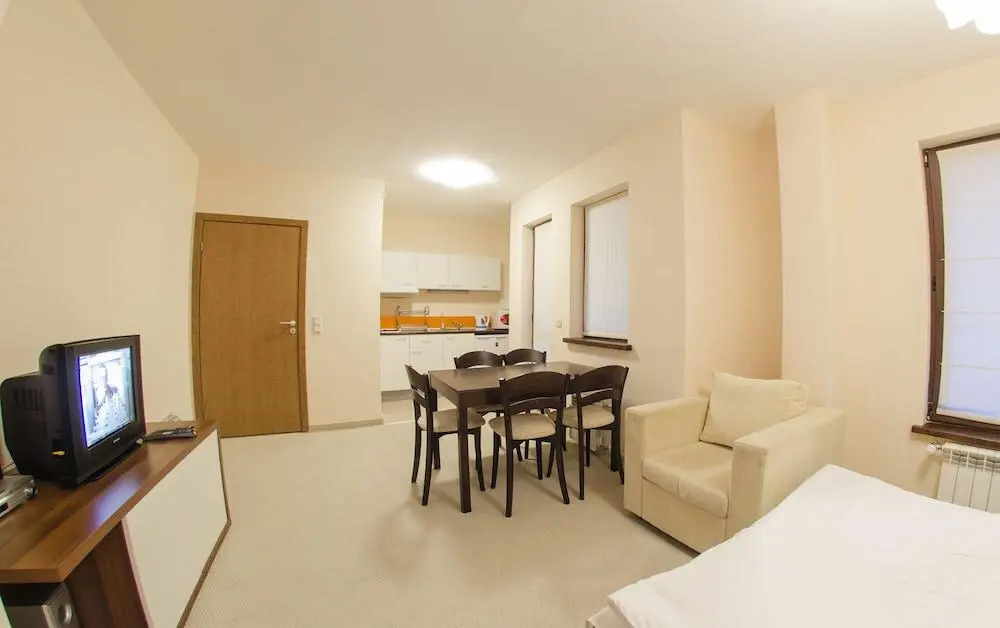Evridika Hills Aparthotel