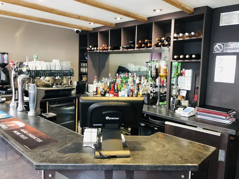 Bath House Hotel & Restaurant