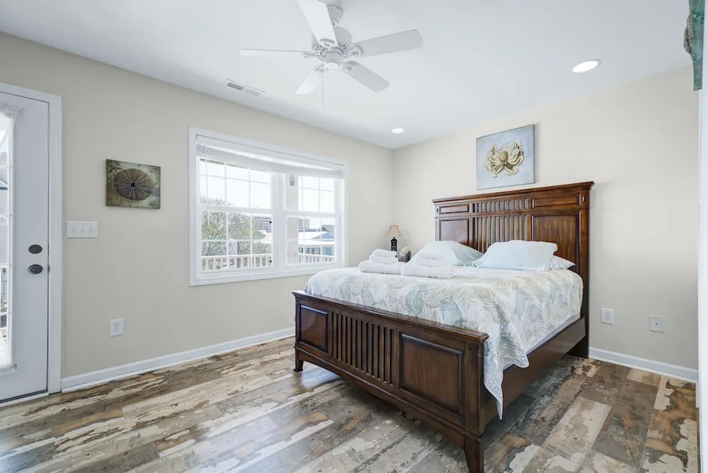 Swordfish #1 - 4 Br Duplex