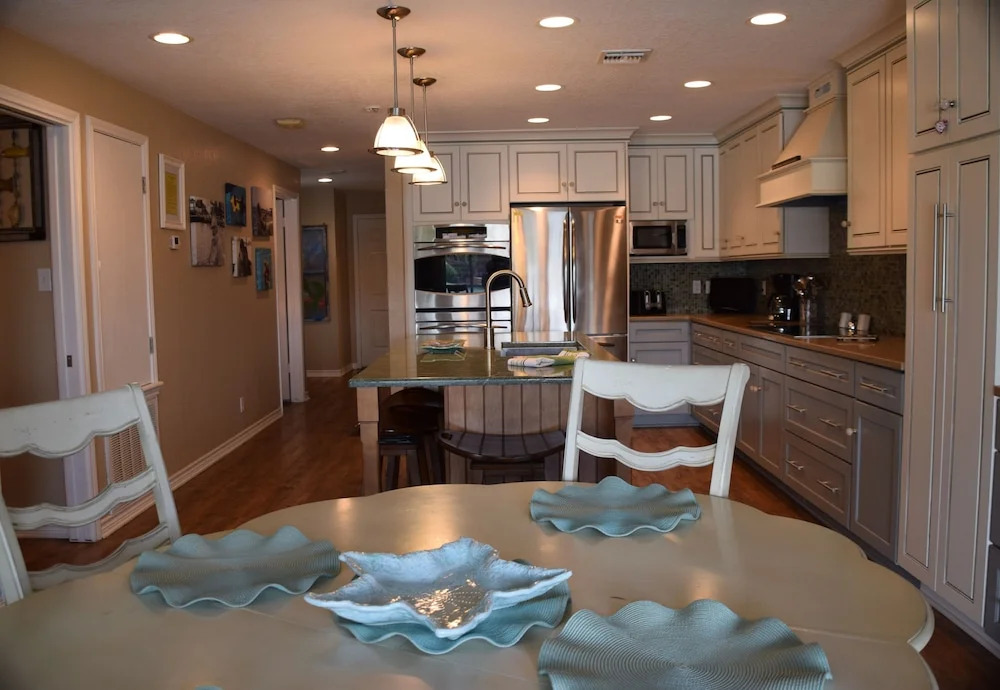 Selleck Condo - Four Bedroom Condo