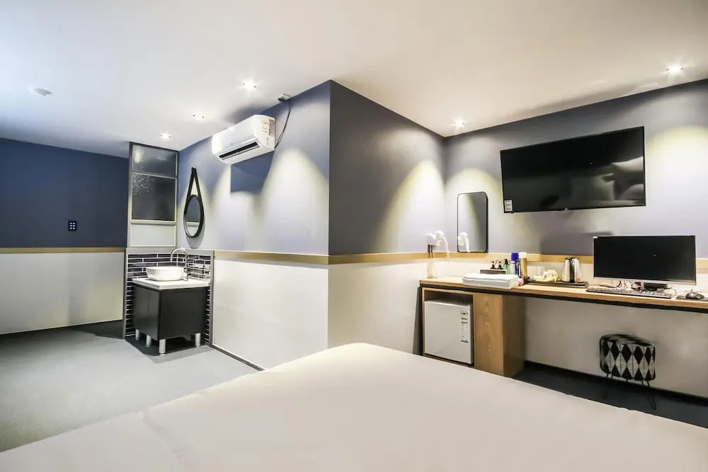 Hotel Deluxe - Hostel