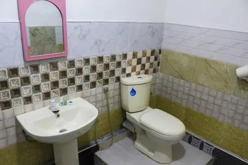 Yoho Foreign Inn