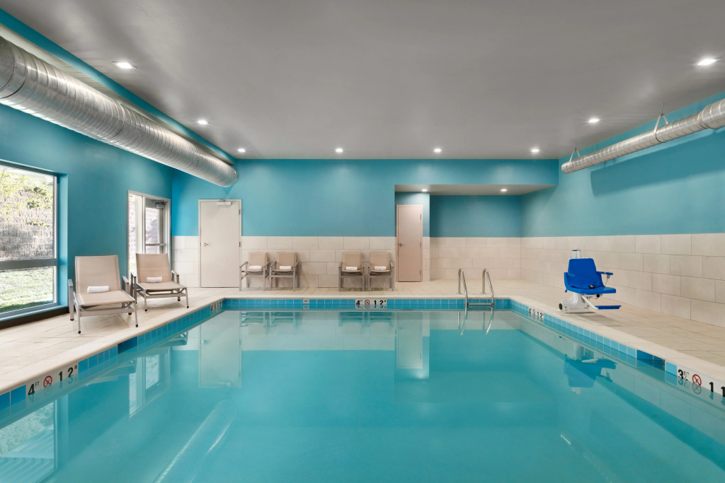 Holiday Inn Express & Suites Salisbury by IHG