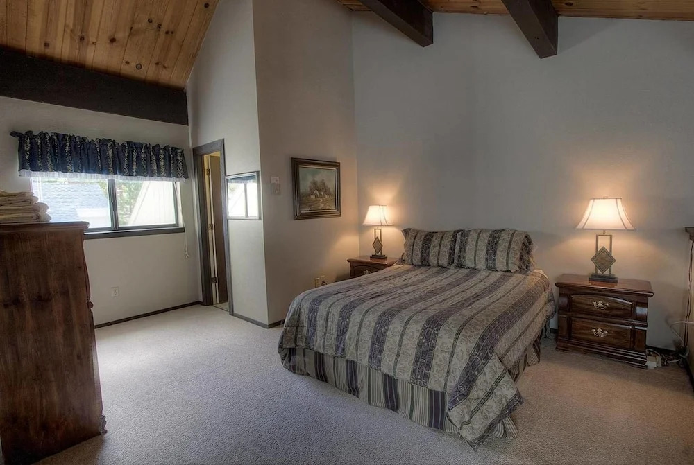 Alder AvenueApartment