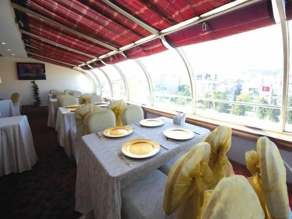 Hotel Ayata