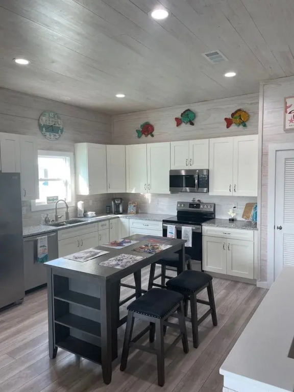 Little Fishin' Shack 3 Bedroom Home by Redawning