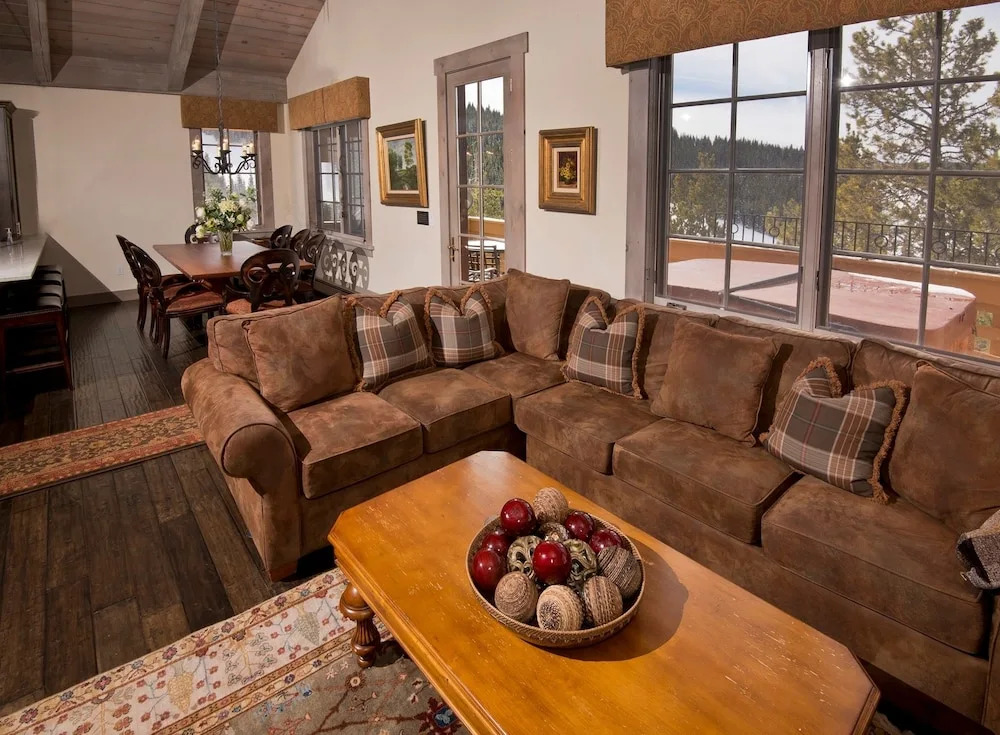 Game Creek Chalet O703