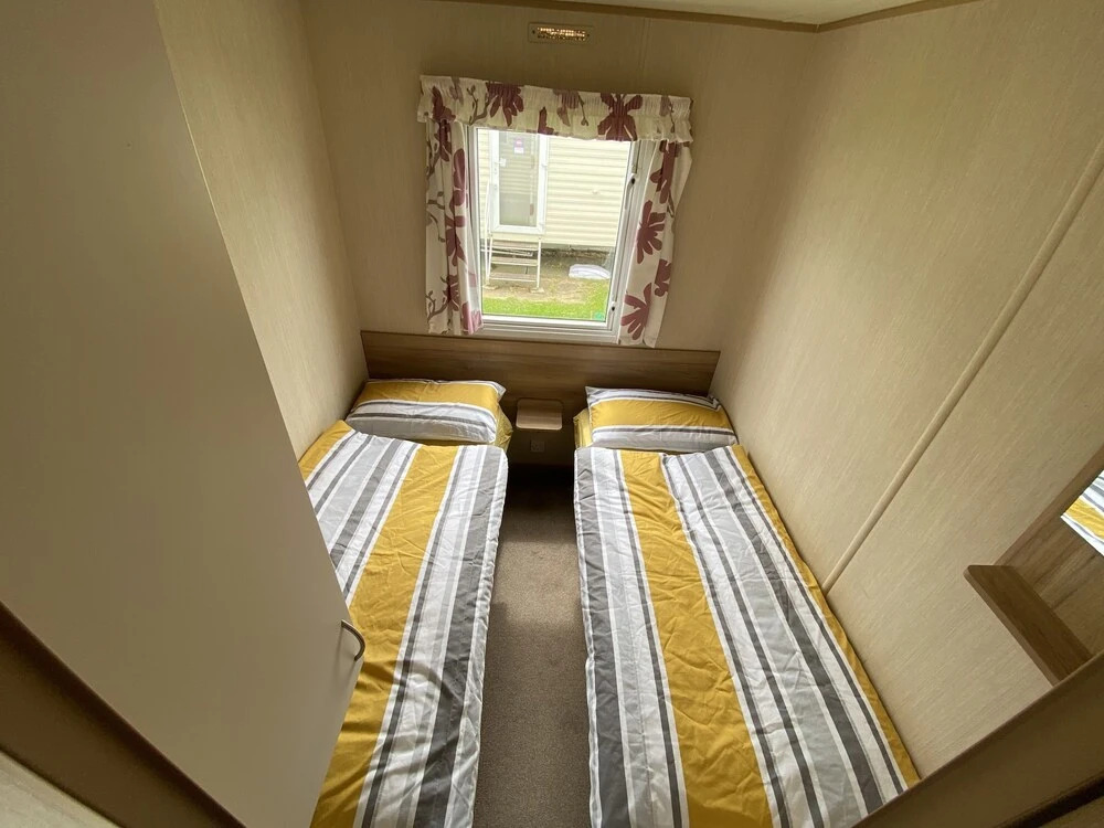 3 Bed 8 Berth Caravan in California Cliffs - D53