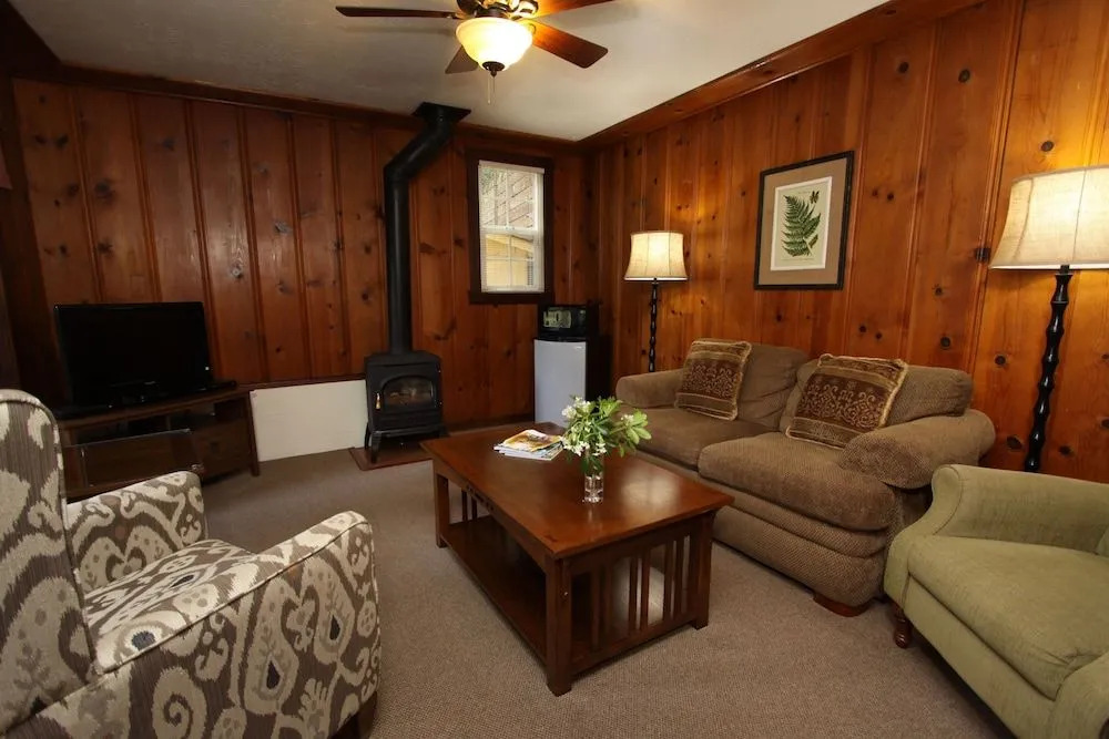 Fern Grove Cottages