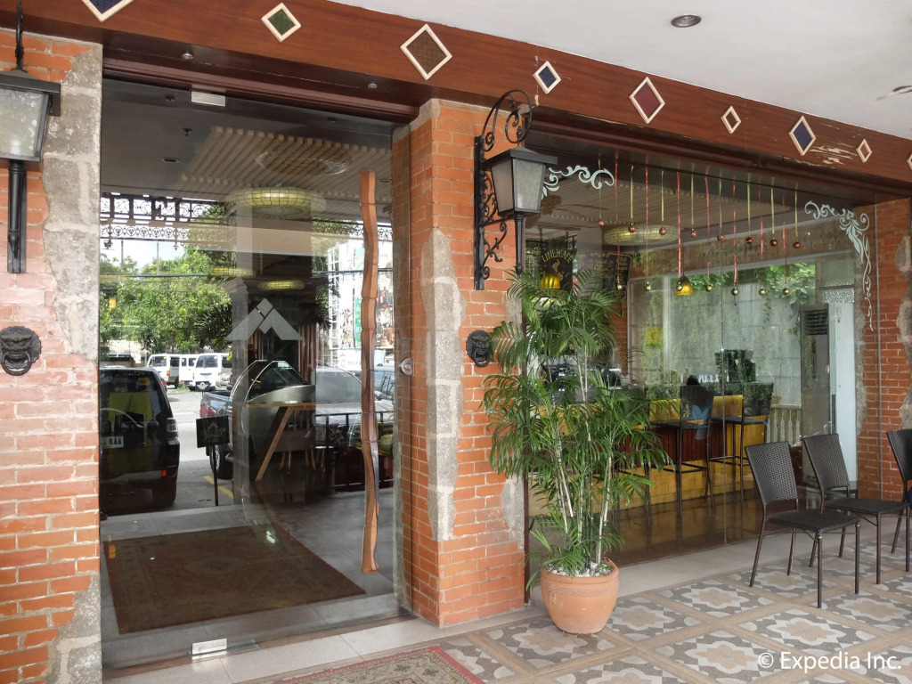 Imerex Plaza Hotel