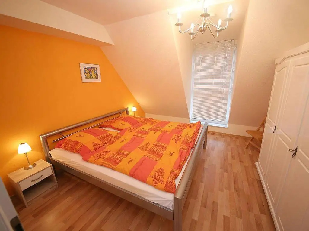 Frisch renoviertes FH Südblick am Meer in Breege, Meerblick von allen drei Etagen, Terrasse, Balkon, Sauna und Parkplatz