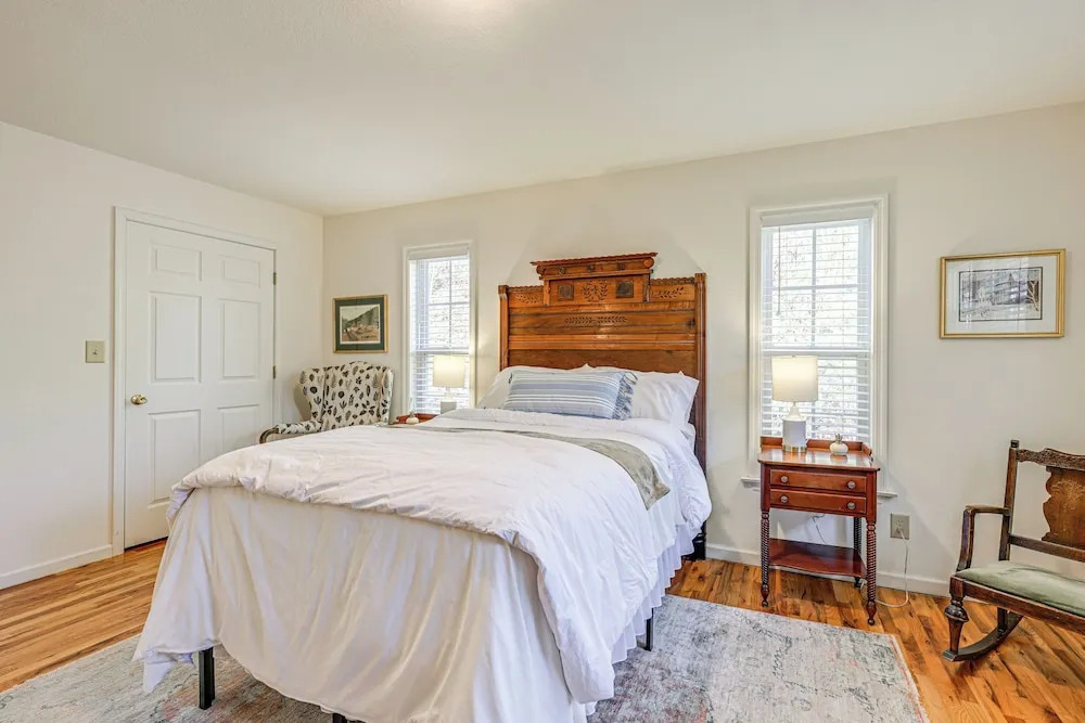 8 Mi to Chattooga River: Pet-friendly Mtn Cabin