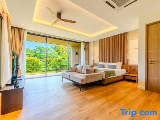 Niva Villa - Modern Private Pool with & Lake View near Phuket Town