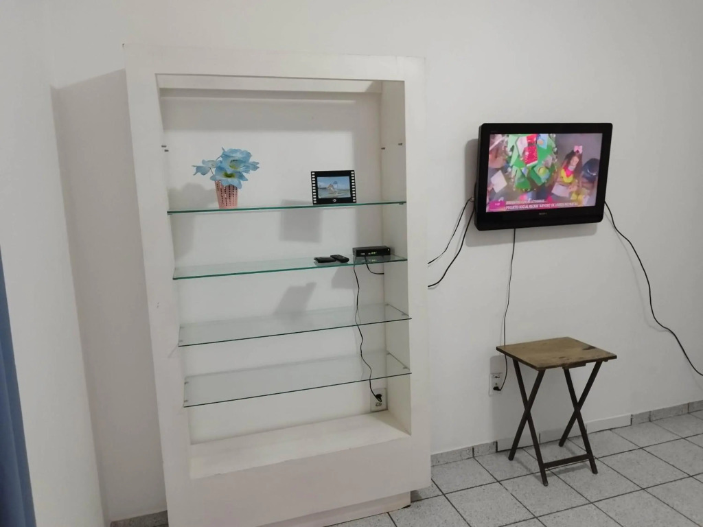 Apto Casa 13 térreo Cozinha Fogão Tv Ar cond Nova Toda sua Não divide Exc local