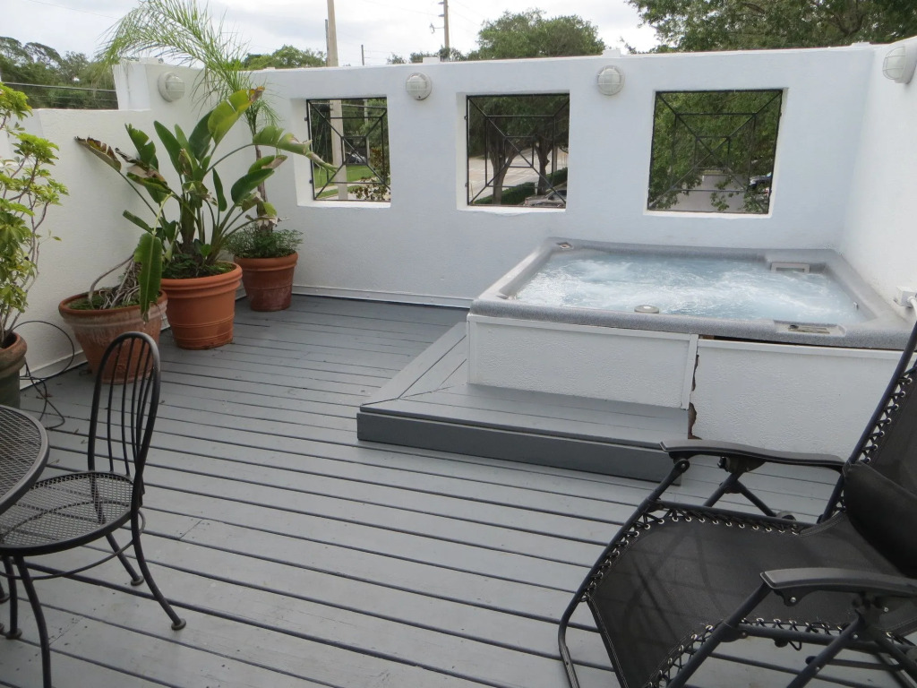 The EO Inn - Downtown Orlando