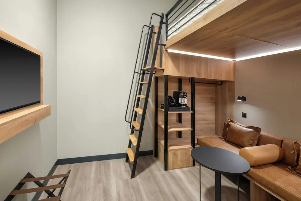 Be London - The Piccadilly Circus Residences
