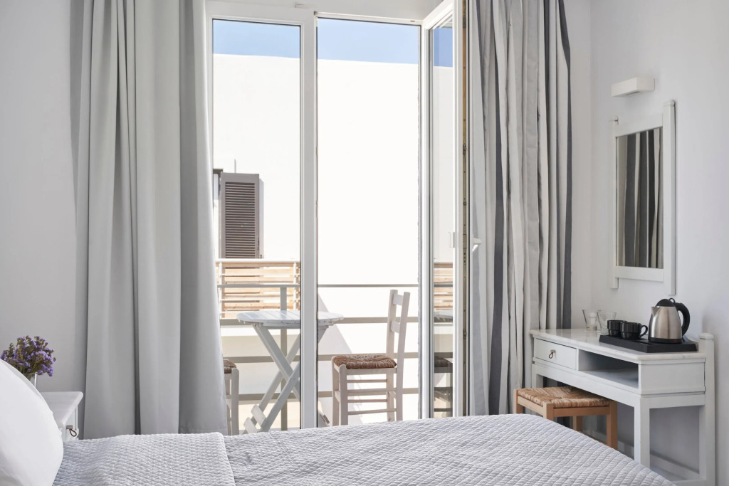 Polos Hotel Paros