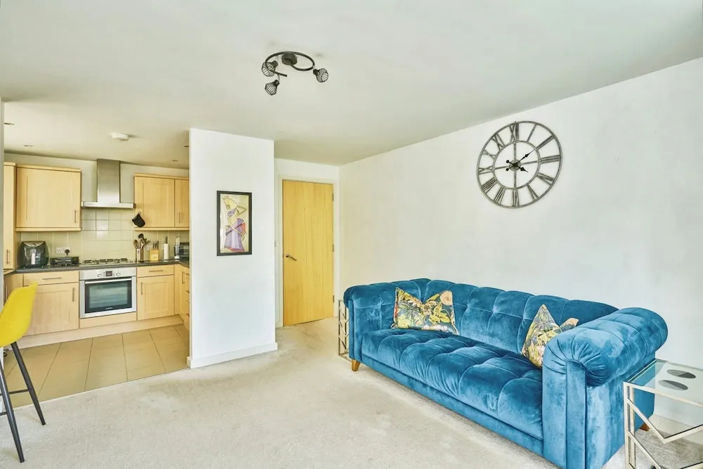 Charming 2-bedroom Flat in South Croydon