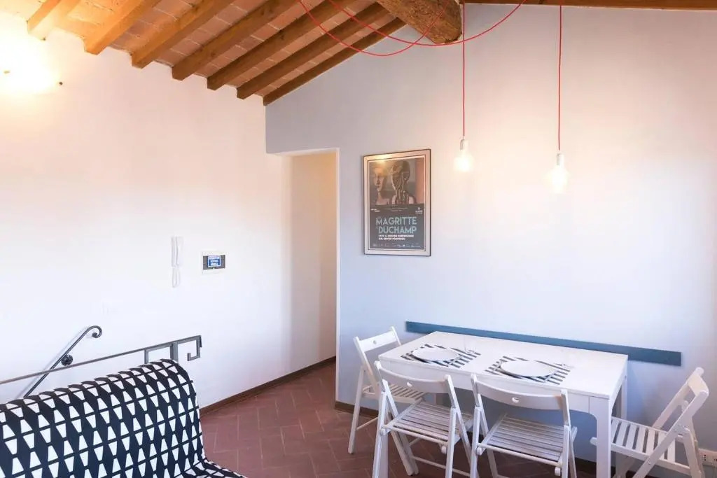 ALTIDO Apt for 6 with Lovely views 3 mins to Corso Italia