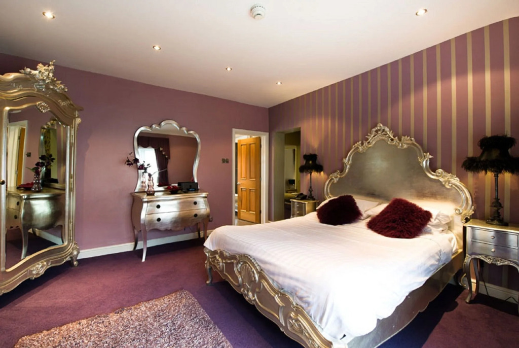 Holt Lodge Hotel