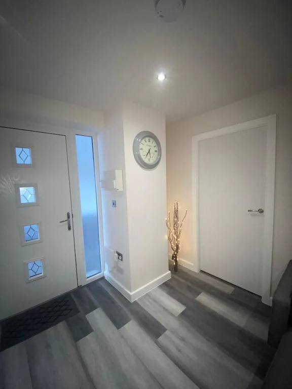 Fresh and Modern 2 Bed Flat Birmingham