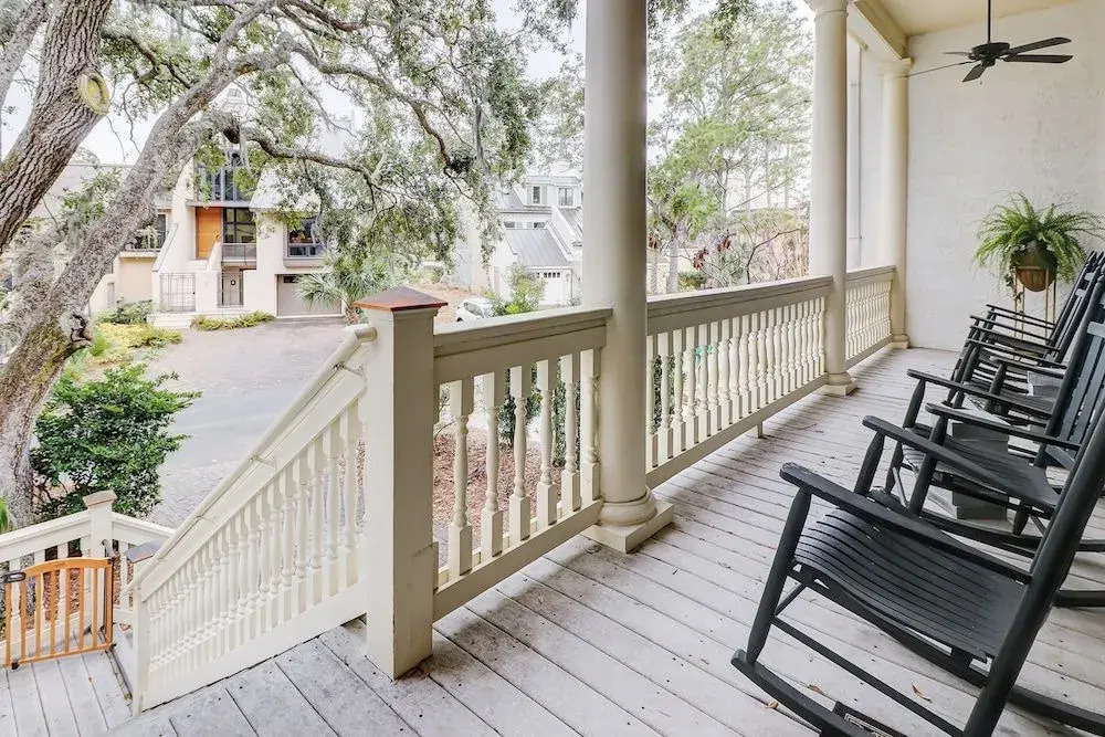 8 Mizzenmast Court Home 4 Bedrooms 4.5 Bathrooms Home