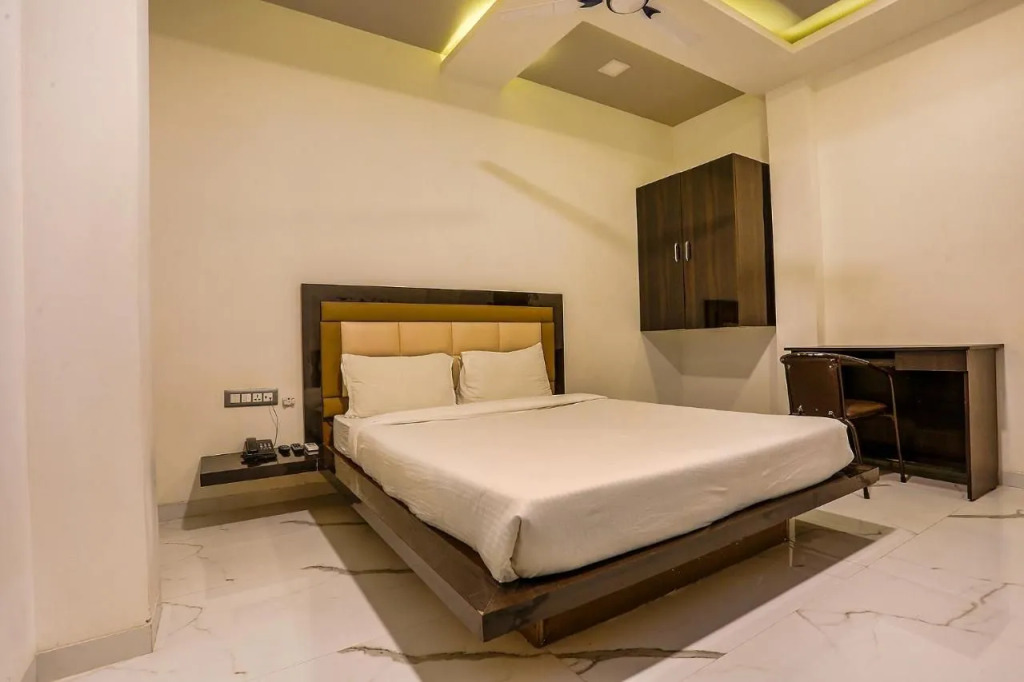 FabHotel Prime Grand