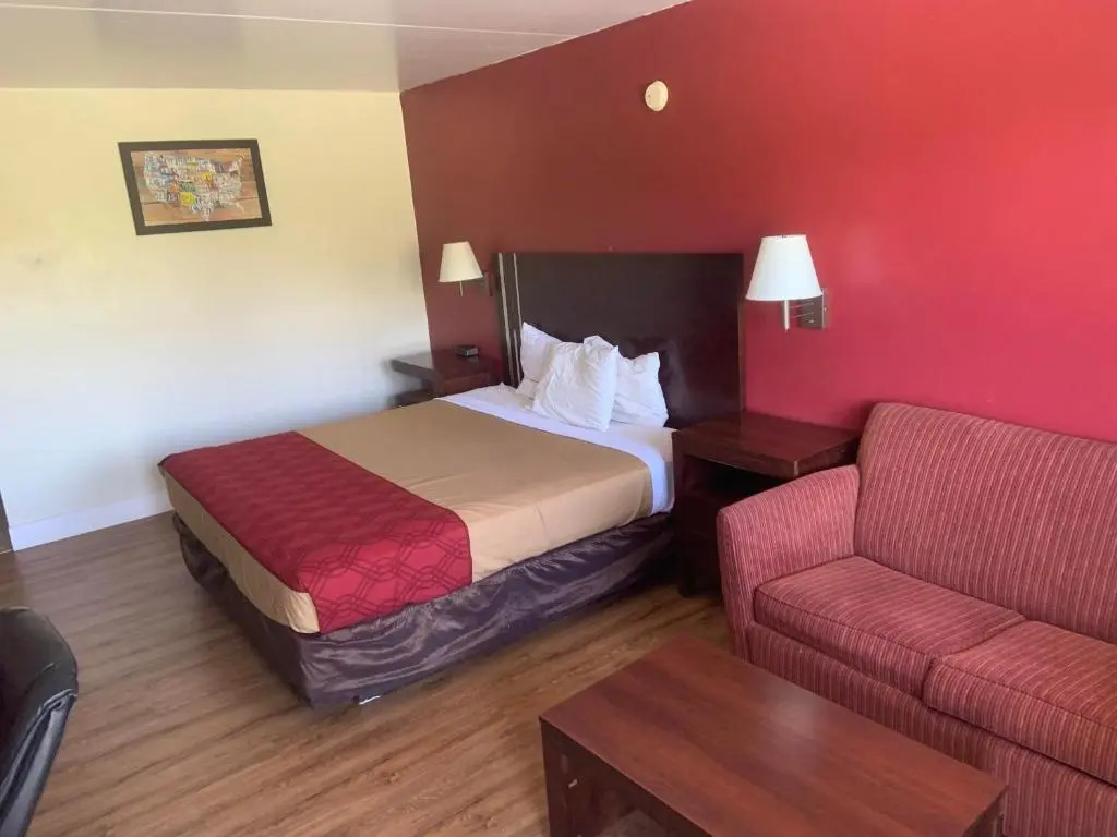 Kings Inn Motel