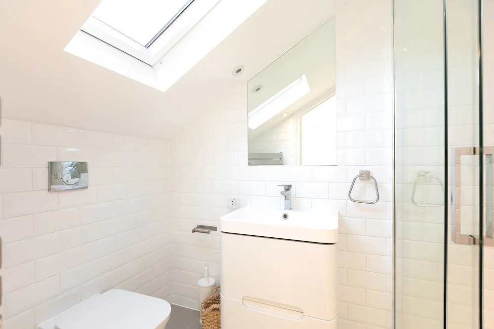 Lewisham Family Home for 7, 20mins to LDN Bridge!