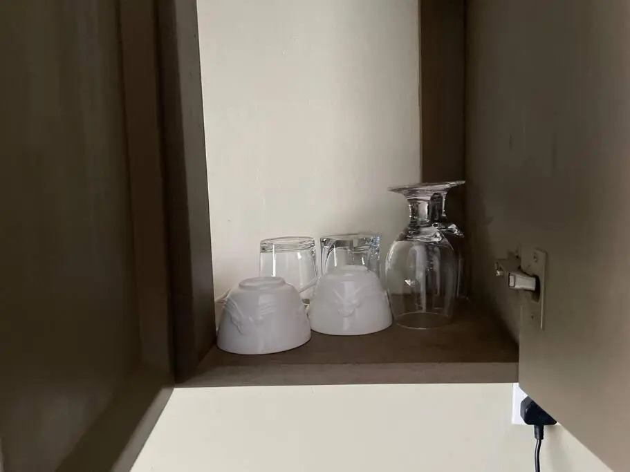 JD1 Lakeview 1 Bed Apt Makindye. Wifi/ Netflix
