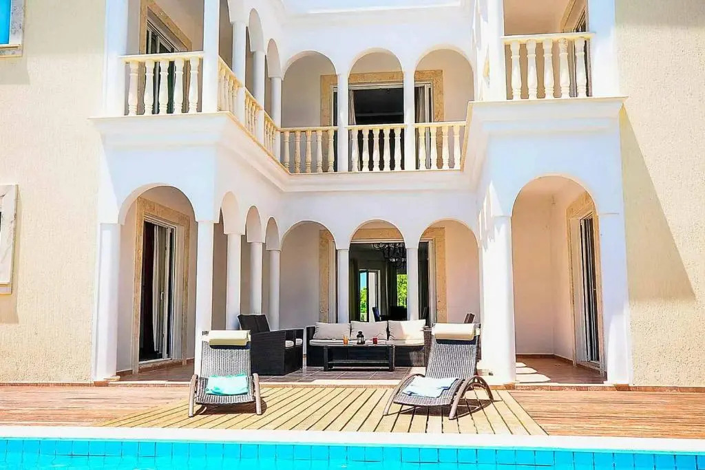 Mansion View