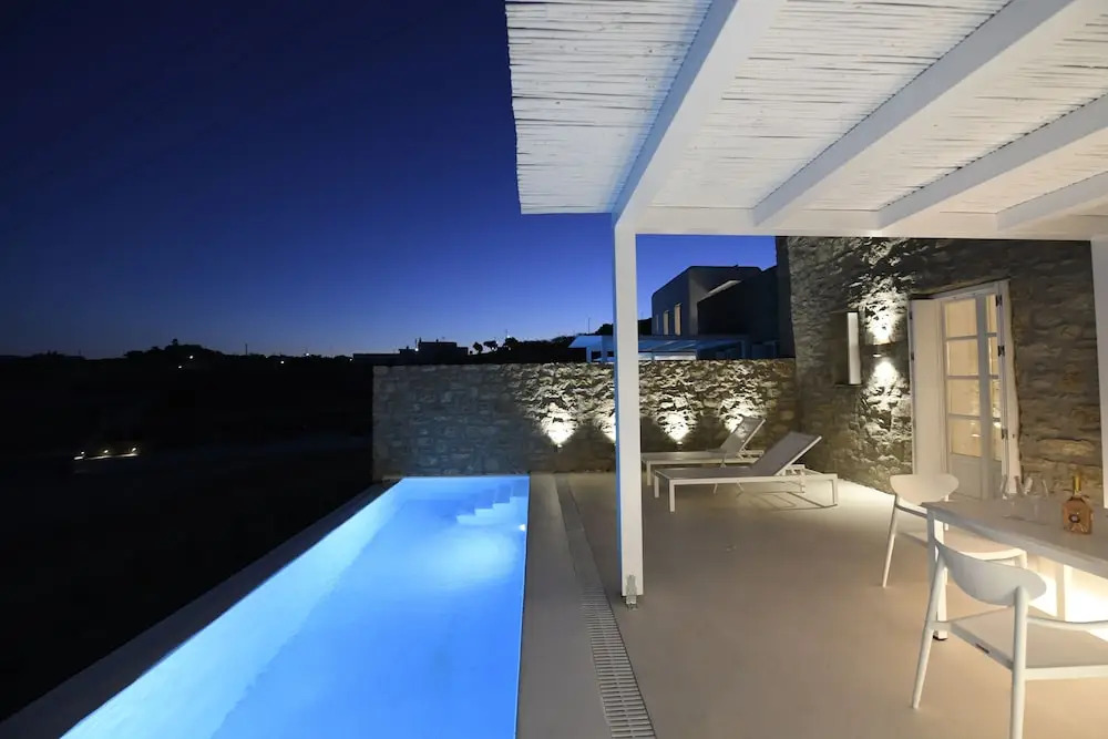 Ammonite Mykonos Private Suites