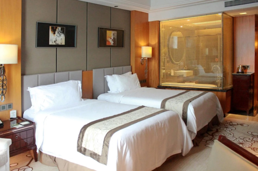 Zhangjiagang Zhonglian GDH International  Hotel