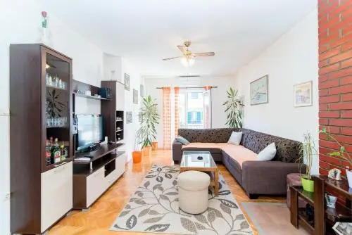 Apartment Lena