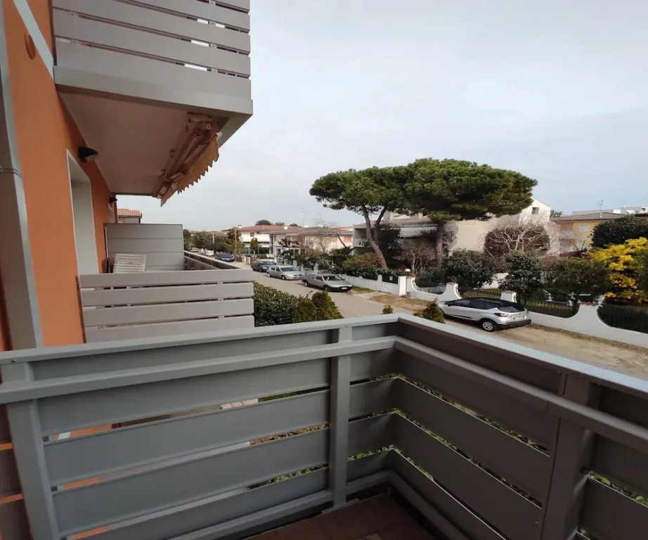Modern and Cozy Apartment Close to the Beach